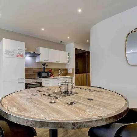 דירה La Manufacture - Topdestination-bourg - Centre - Classe 3 Etoiles בורג-אן-ברס